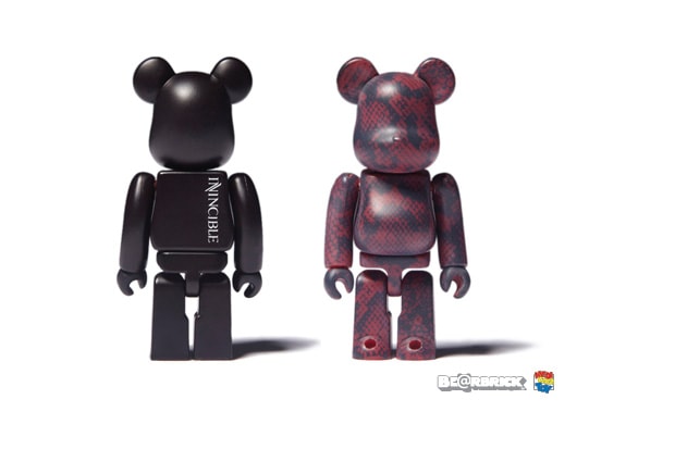 INVINCIBLE x Medicom Toy 100% Bearbrick Set
