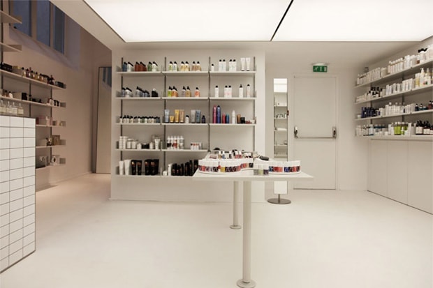 “la pharmacie” by colette