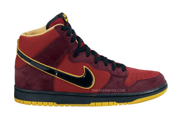 Nike SB Dunk High Premium "Iron Man"