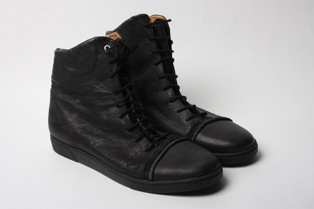 SILENT 2010 Spring/Summer Leather Sneaker Collection