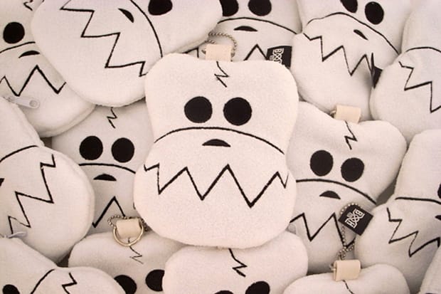 Bounty Hunter Skull Kun Keychain Pouch