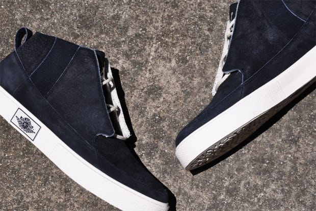 Jordan V.2 Grown Navy/White