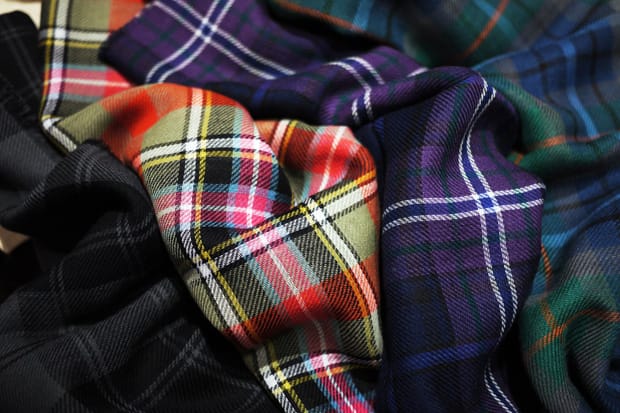 Mr. Start 2010 Spring/Summer Tartan Scarves