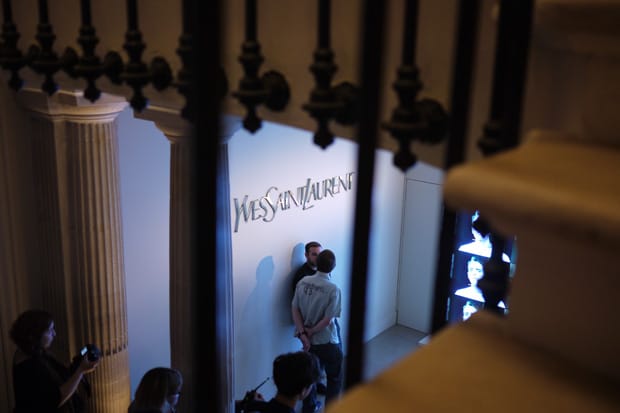 Yves Saint Laurent Collection Homme Printemps-Eté 2011: Backstage