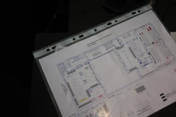 Yves Saint Laurent Collection Homme Printemps-Eté 2011: Backstage