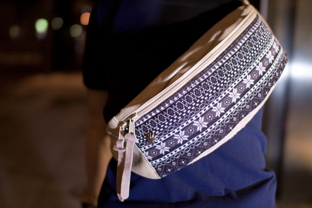 ANOUTCOMMUNE x rehacer Shoulder Bag