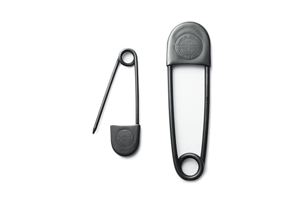 JAM HOME MADE & ready made x CASH CA Safety Pins