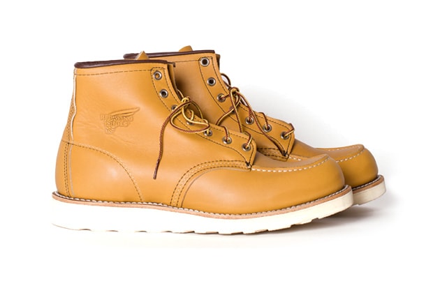 Red Wing Classic Moc Toe "Maize Mustang"
