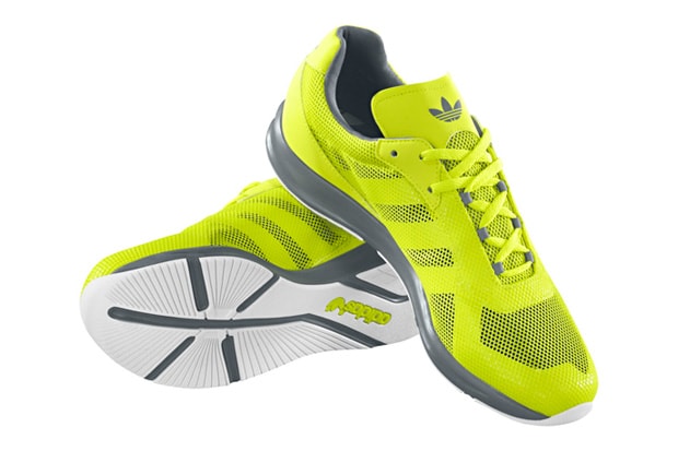 adidas Originals 2010 Winter adicolor ZX Light Run