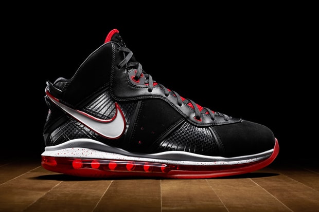 Nike Air Max LeBron VIII