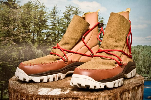 Oshman's x Asics Gel Yeti Boots