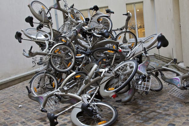 Dan Colen "En Grève" Installation @ colette