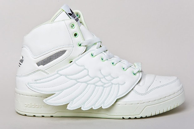 Jeremy Scott x adidas Originals by Originals 2011 Spring/Summer JS Wings “Glow in the Dark”