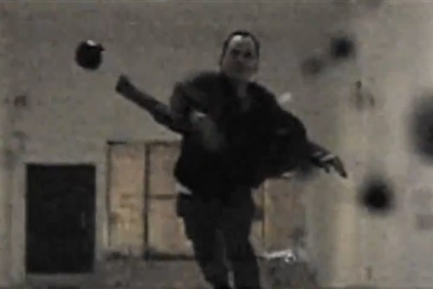 Niels Shoe Meulman "Calligraffiti Throw Ups" Behind the Scenes Video