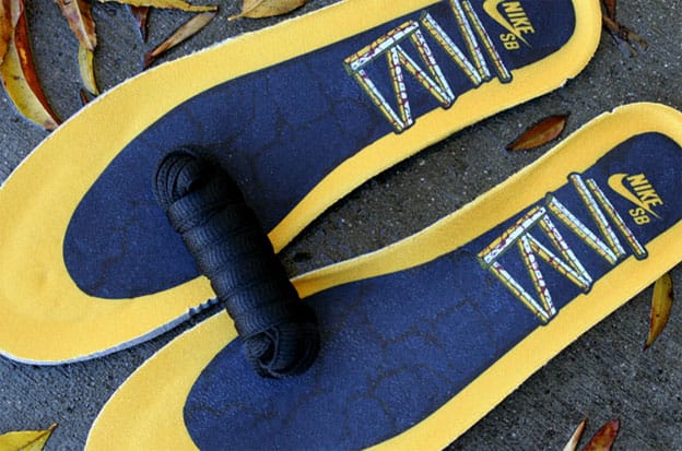 yellow curb nike sb dunk low