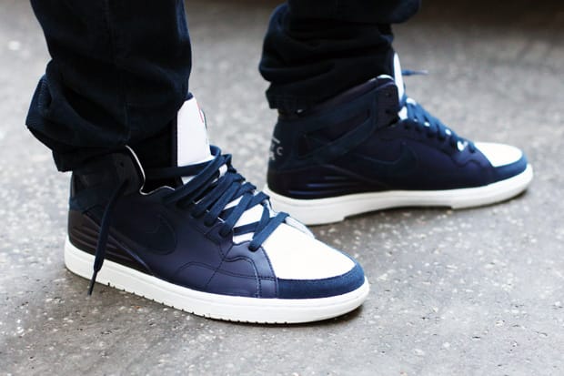 Streetsnaps:  Nike Supreme 94