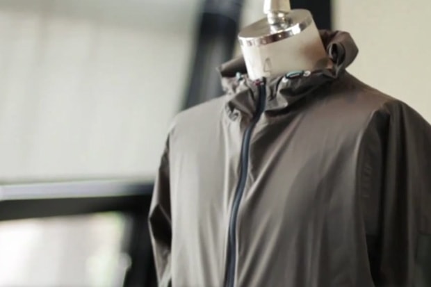 UNDERCOVER x Nike GYAKUSOU LTWT Stretch Jacket