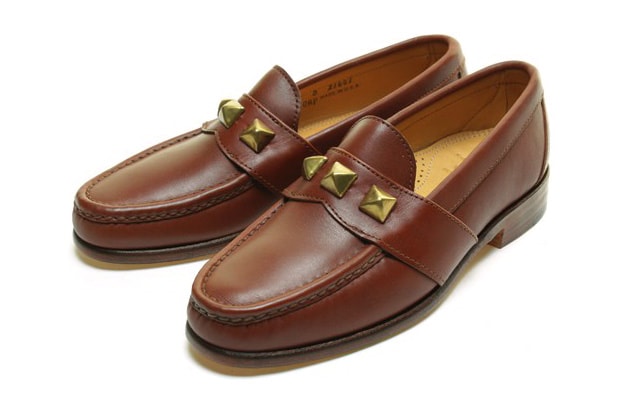 YUKETEN Studded Penny Loafer