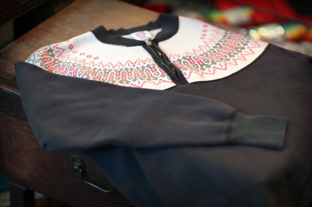 BARNS OUT FITTERS Native Zip Sweater