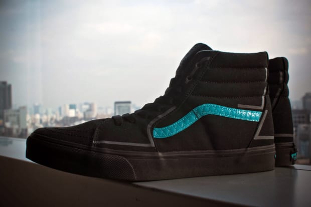 TRON: Legacy x Vans Sk8-Hi