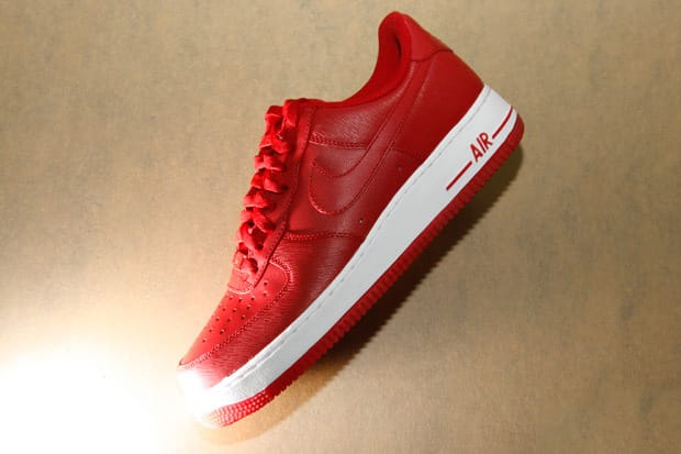 Nike Sportswear "Microstripe" Air Force 1