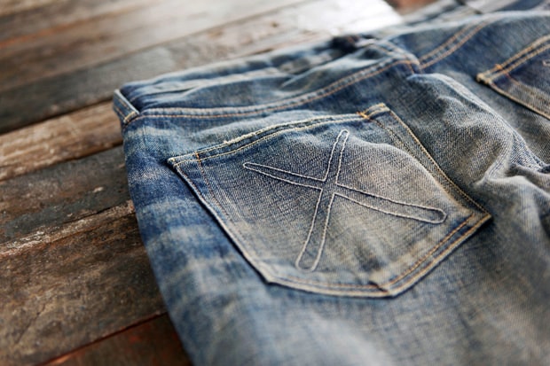 OriginalFake Damaged Denim