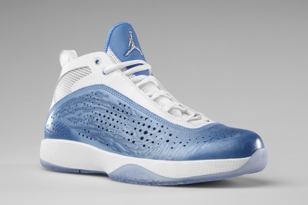 Air Jordan 2011 Georgetown & UNC