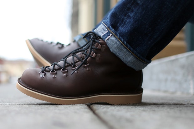 Danner Stumptown Series Mountain Light "Rugged Metro"