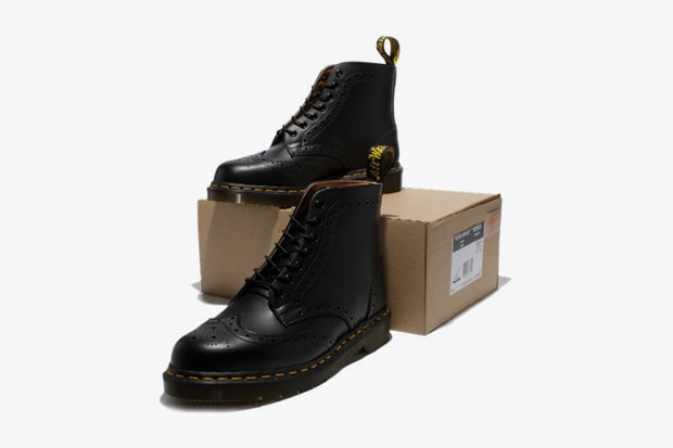 BEAMS x Dr. Martens Wingtip 7-Hole