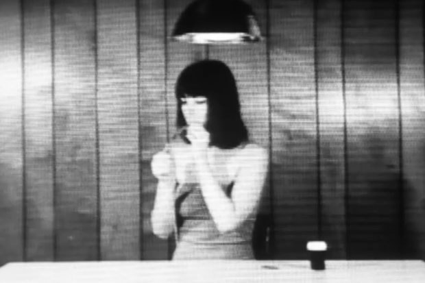 Freshjive "How to Roll a Blunt" Video