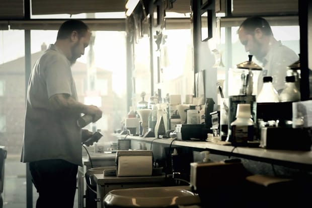 Straight Razor: American Classic Barbershop