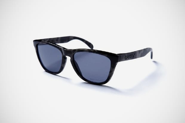 Back Channel x Oakley Frogskins