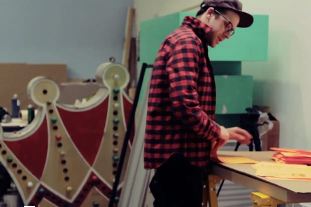 OffTheWall.TV: Eric Elms - No Way Out