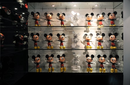 CLOT : Travelling Mickey