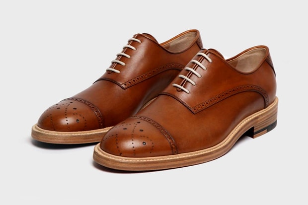 Band of Outsiders Classic Wingtip Oxford