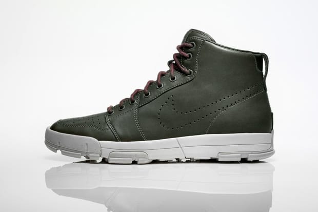 Nike Sportswear 2011 Fall/Winter Royaltna 