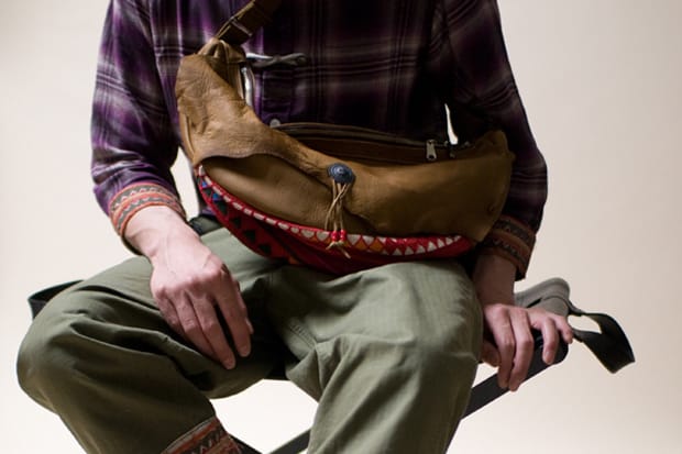 rehacer x ANOUTCOMMUNE Deerskin Shoulder Bag