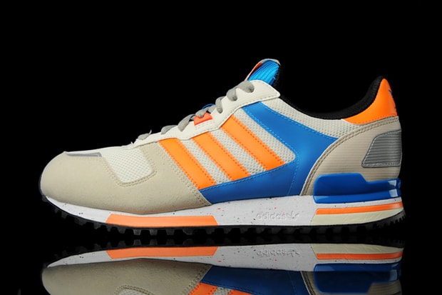 adidas Originals ZX 700