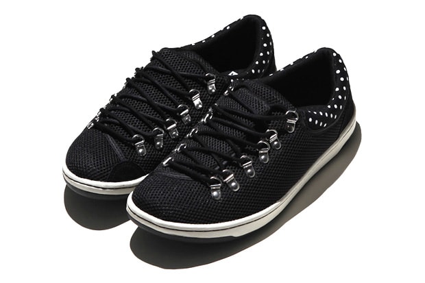 BASECONTROL Dot Mountain Sneakers