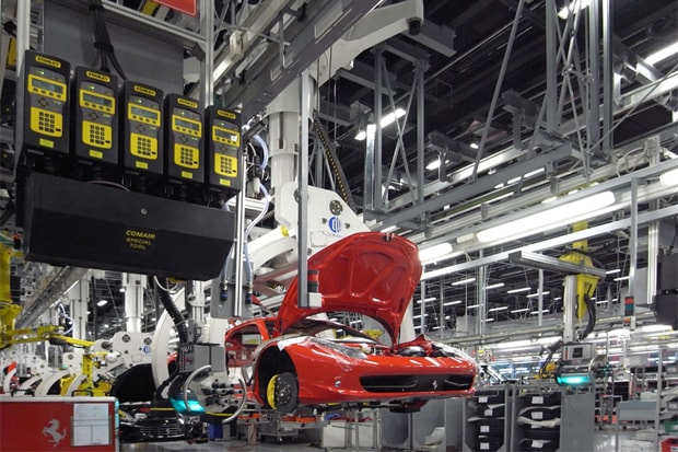 designboom: Ferrari Factory Tour - Assembly Line