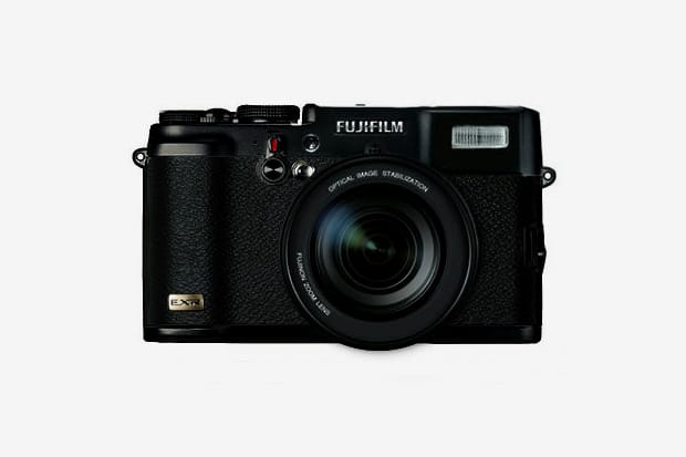 FUJIFILM X10 Revealed? 