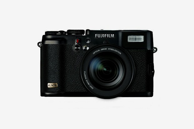 FUJIFILM X10 Revealed?