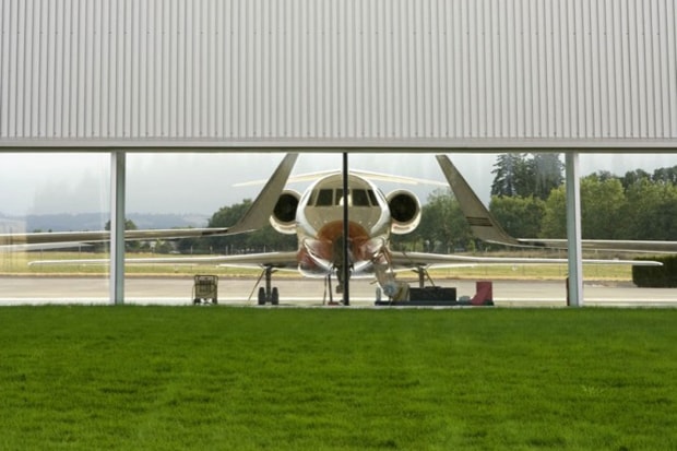 Nike Air Hangar