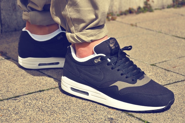 Nike Air Max 1 "Black Smoke"