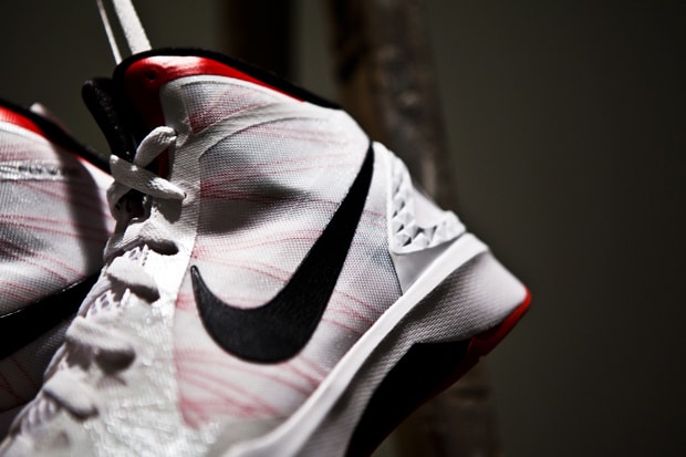 Nike Zoom Hyperdunk 2011 White/Red/Black