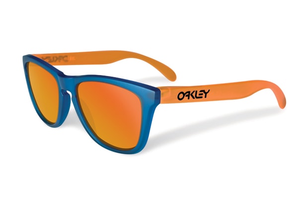Oakley Frogskins Blacklight Pack