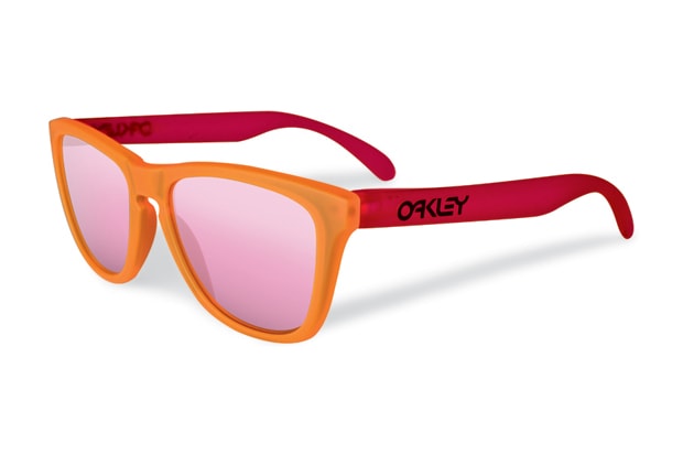 Oakley Frogskins Blacklight Pack