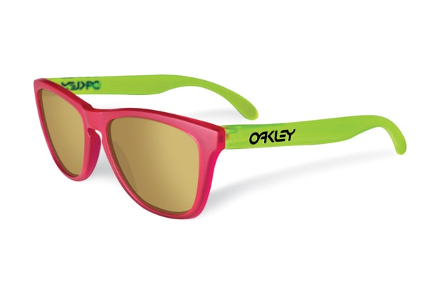 Oakley Frogskins Blacklight Pack
