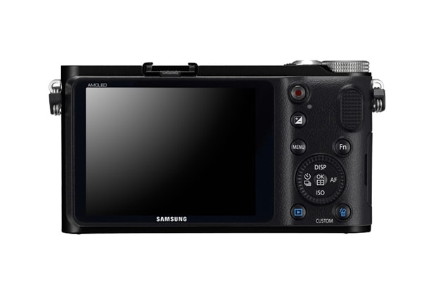 Samsung NX200 Digital Camera