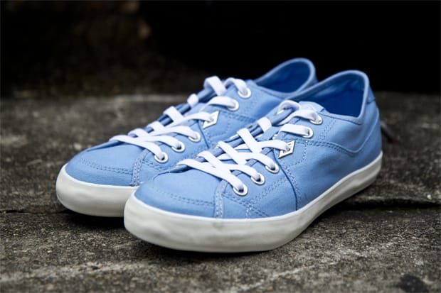 Umbro Blue Milton Canvas